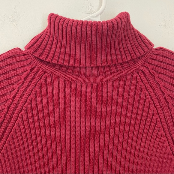 EDDIE BAUER Red Short Sleeved Knot Turtleneck - Picture 2 of 14